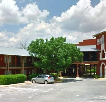 Bo Hotel Canadian Courts Екстер'єр фото