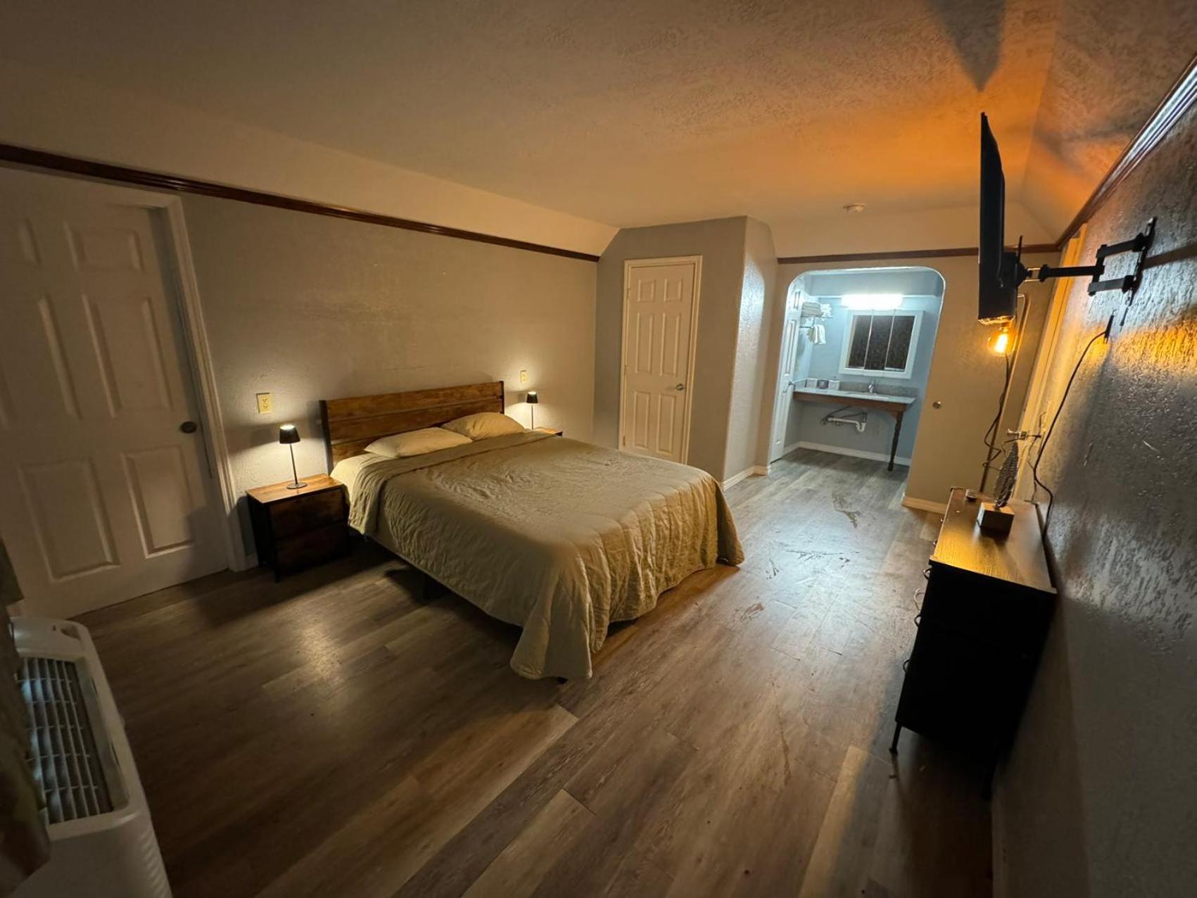 Bo Hotel Canadian Courts Екстер'єр фото